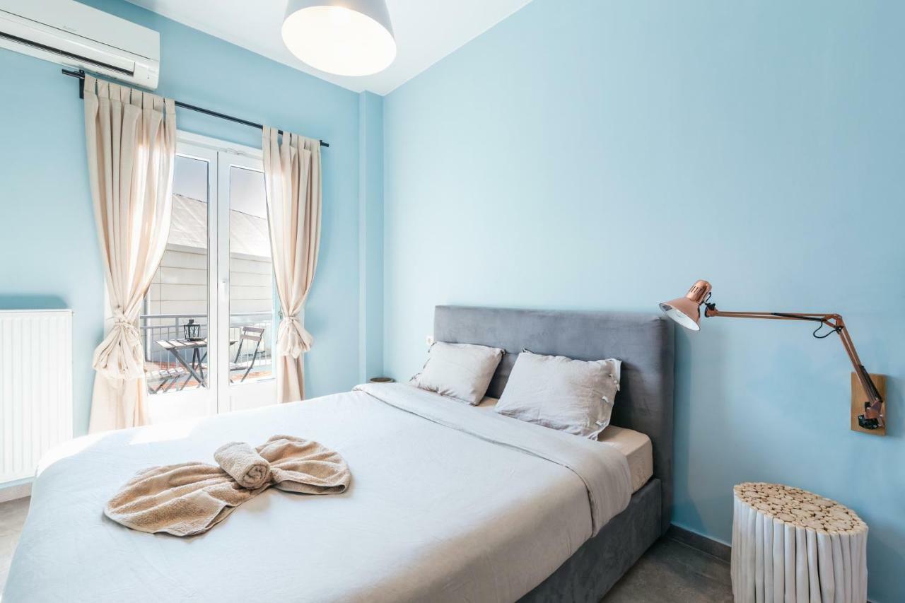 Modern White Tower Apartment Салоніки Екстер'єр фото